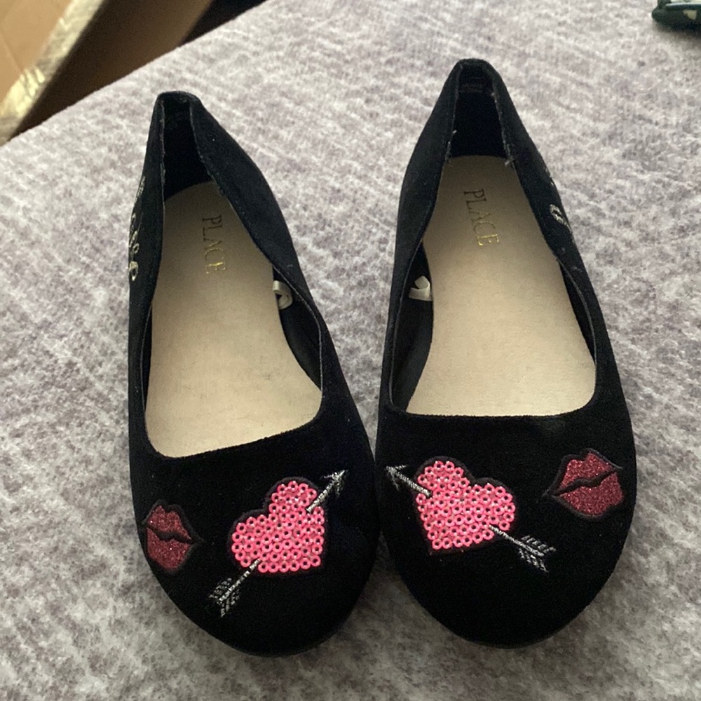 Dressy cute black flats